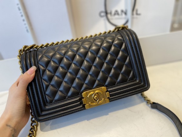 Chanel BOY Handbag 25cm - BOY017