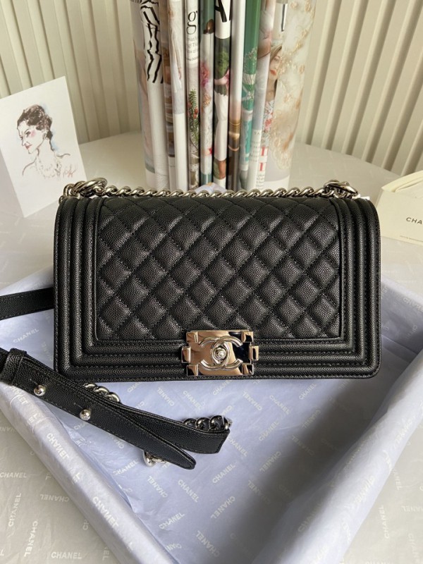 Chanel BOY Handbag 25cm - BOY092
