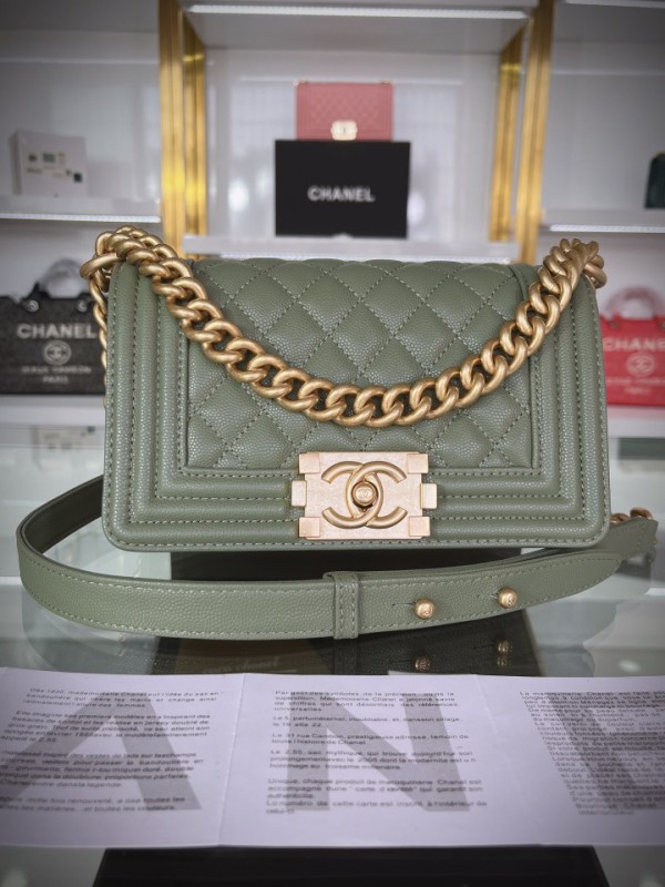 Chanel BOY Handbag 20cm - BOY140