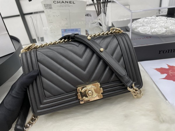 Chanel BOY Handbag 25cm - BOY202