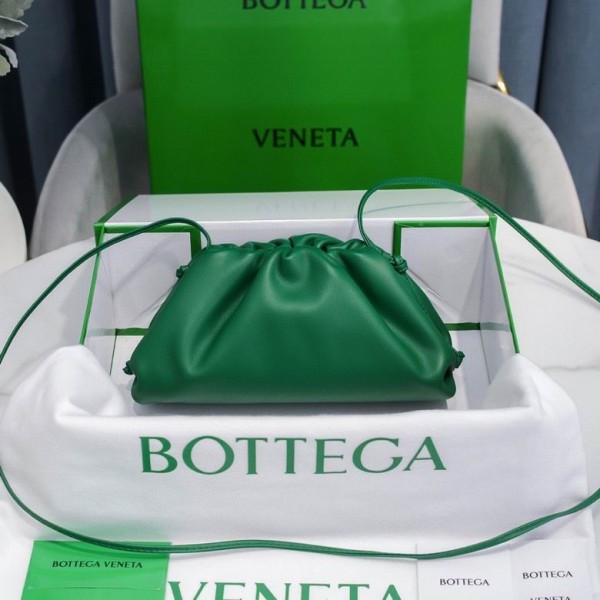 Bottega Venete Pouch Bag BV145