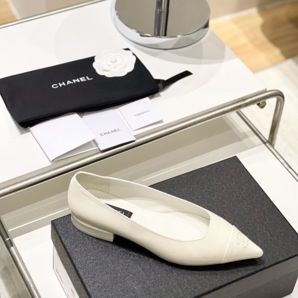 Chanel Classic Ballet Flats White CHN-098