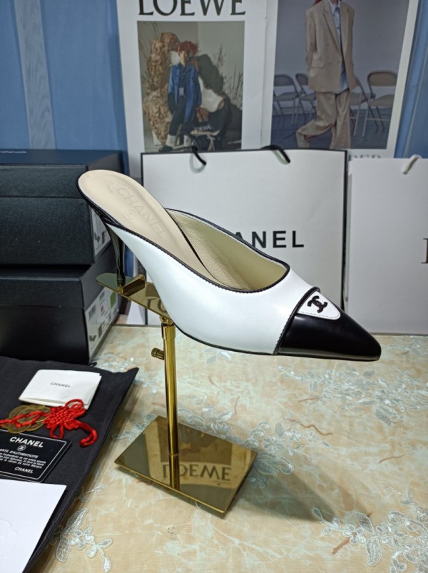 Chanel Women Mule Pumps White CHN-139