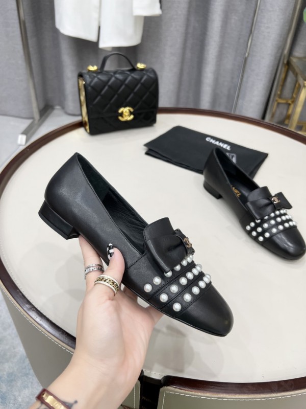 CHANEL 2022 Spring Women Loafers Black CHN-182