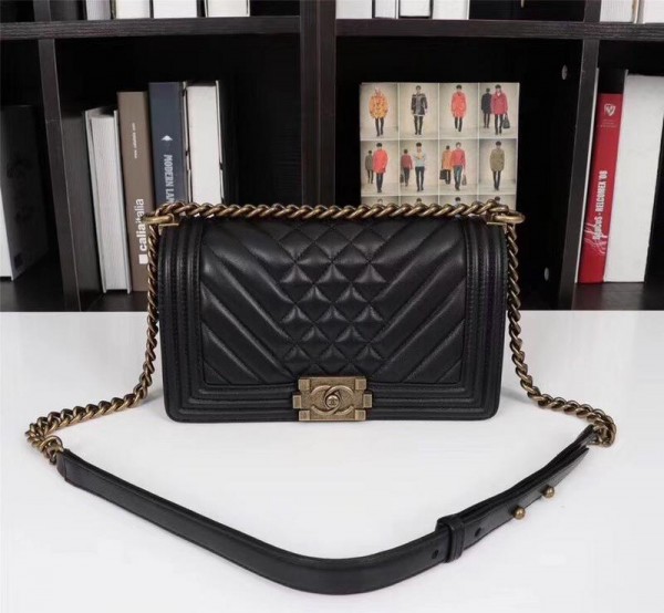 Chanel BOY CHANEL Handbag (CH208-Black)