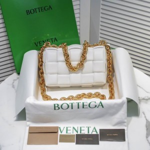 Bottega Veneta Cassette Bag BV123