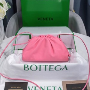 Bottega Venete Pouch Bag BV147