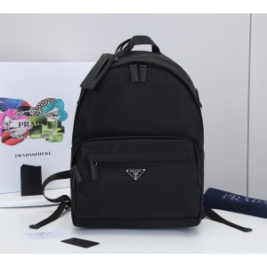Prada Leather Backpack Black PR095
