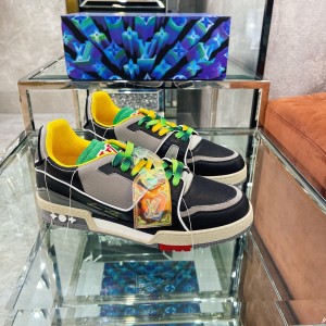 LV Trainer Sneaker LVS-029