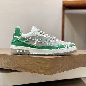 LV Trainer Sneaker LVS-043