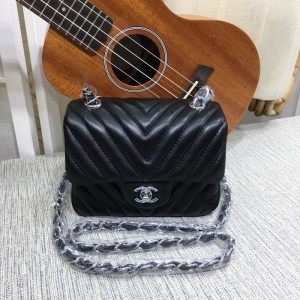 Chanel Mini Classic Handbag (CH058V-Black)