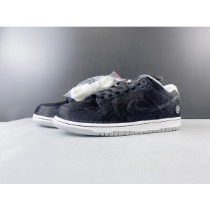 Medicom Toy x Nike SB Dunk Low "BE@RBRICK" (NDS-N08)